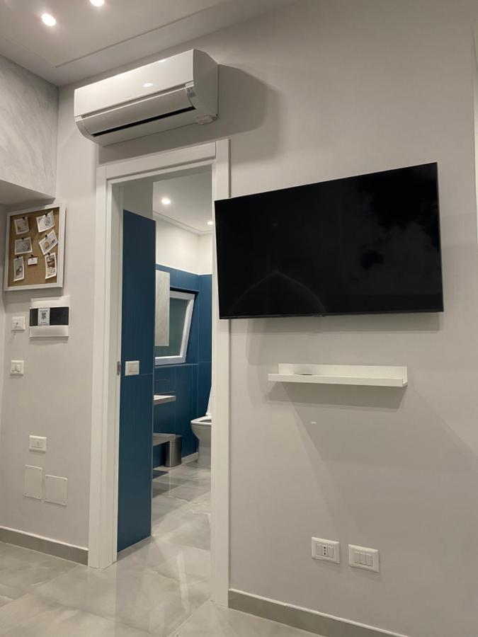 Michy Apartment Наполи Екстериор снимка