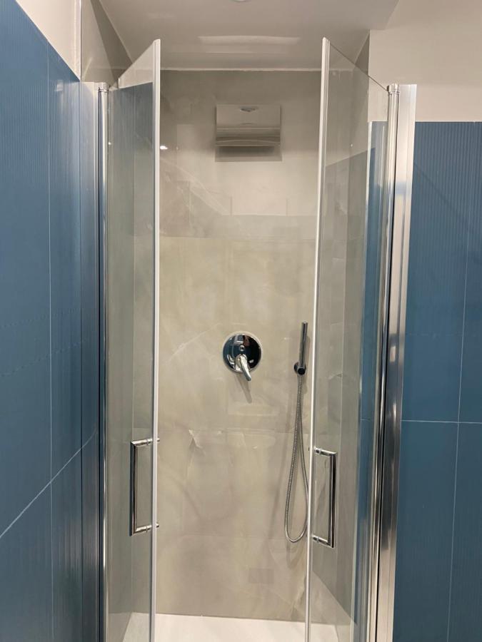 Michy Apartment Наполи Екстериор снимка